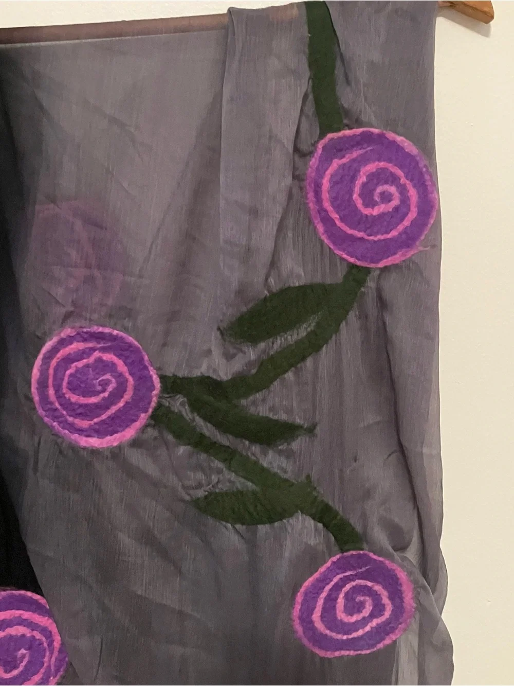 Women’s Nuno Felted Wool Flowers Black Gray Scarf Shawl Lagenlook Artsy 30 X 64